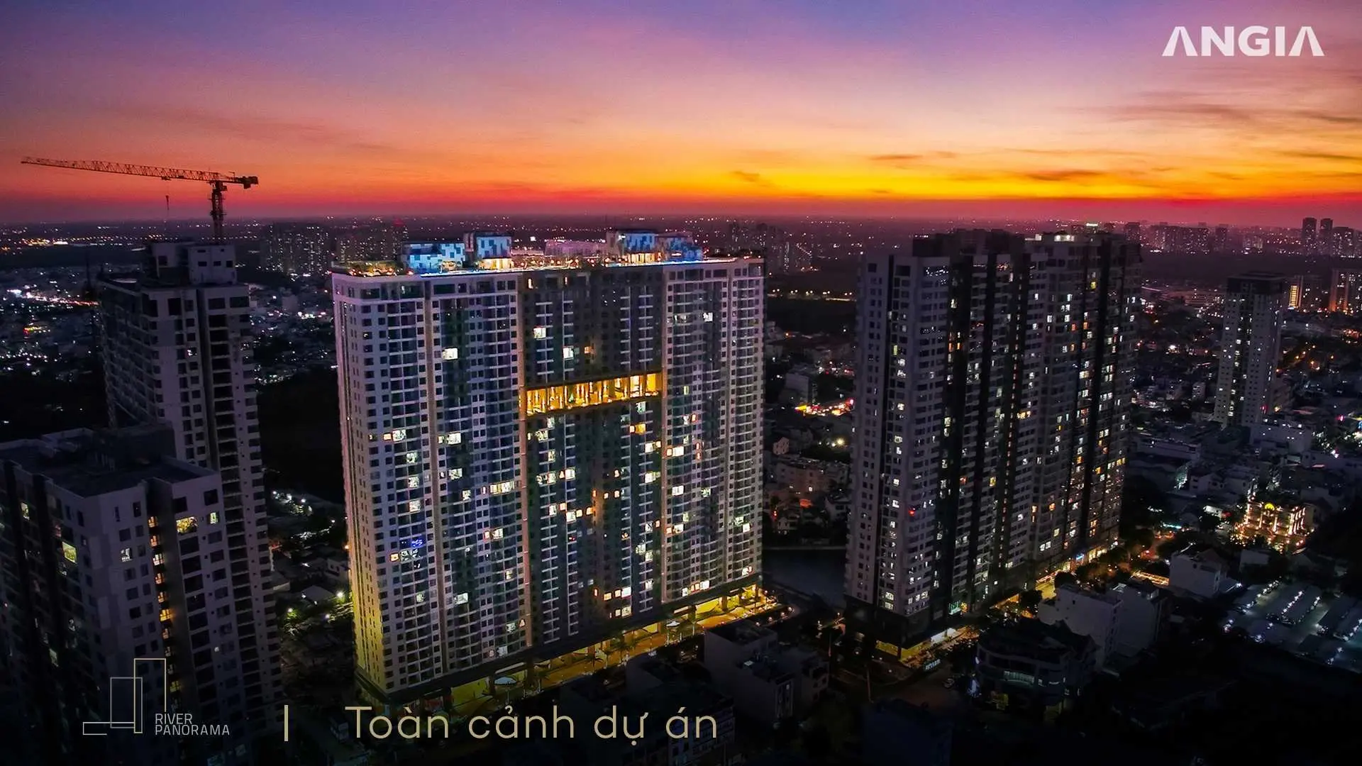 Bán Penhouse Full nội thất diện tích 145m2 River panorama quận 7 giá 12 tỷ 0939 220 ***