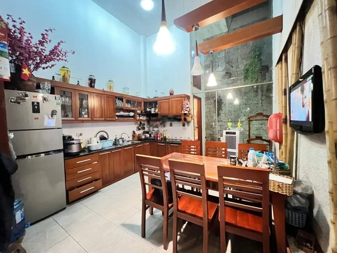 Hàng kịch độc! bán nhà kv Chùa Láng, ô tô, kinh doanh, diện tích 52m, giá chỉ 13,8 tỷ