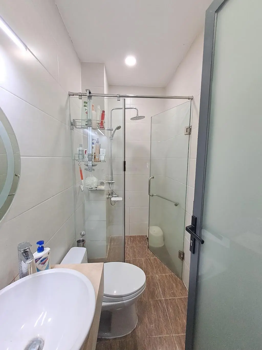 Bán nhà Tân Vĩnh Quận 4 - Hẻm ôtô - 40m2 - 4 Tỷ nhỉnh - 3 Tầng - Tiện kinh doanh