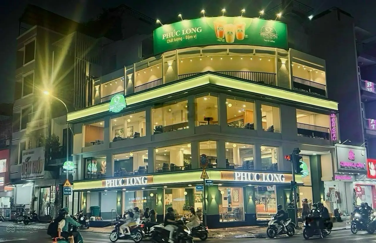 Bán gấp nhà mặt tiền Thoại Ngọc Hầu góc Đồng Đen 10x20m, 17tỷ