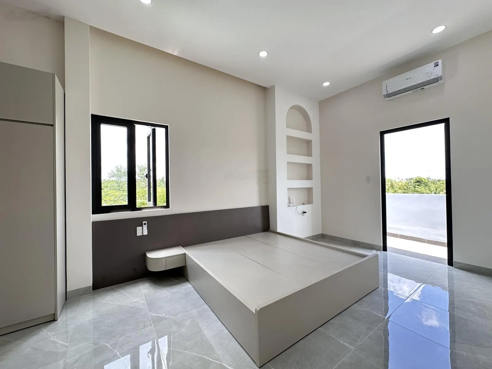 Bán nhà đẹp phường 5 nội thất cao cấp đường ô tô