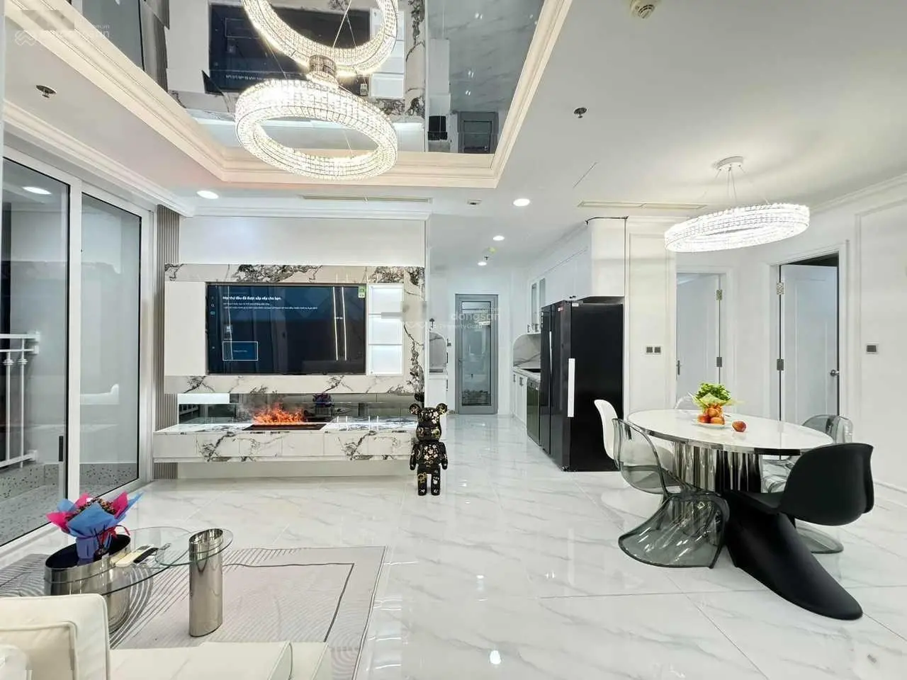 Chính chủ cần bán gấp 3PN nội thất sang xịn, tòa Landmark 1, Vinhomes Central Park