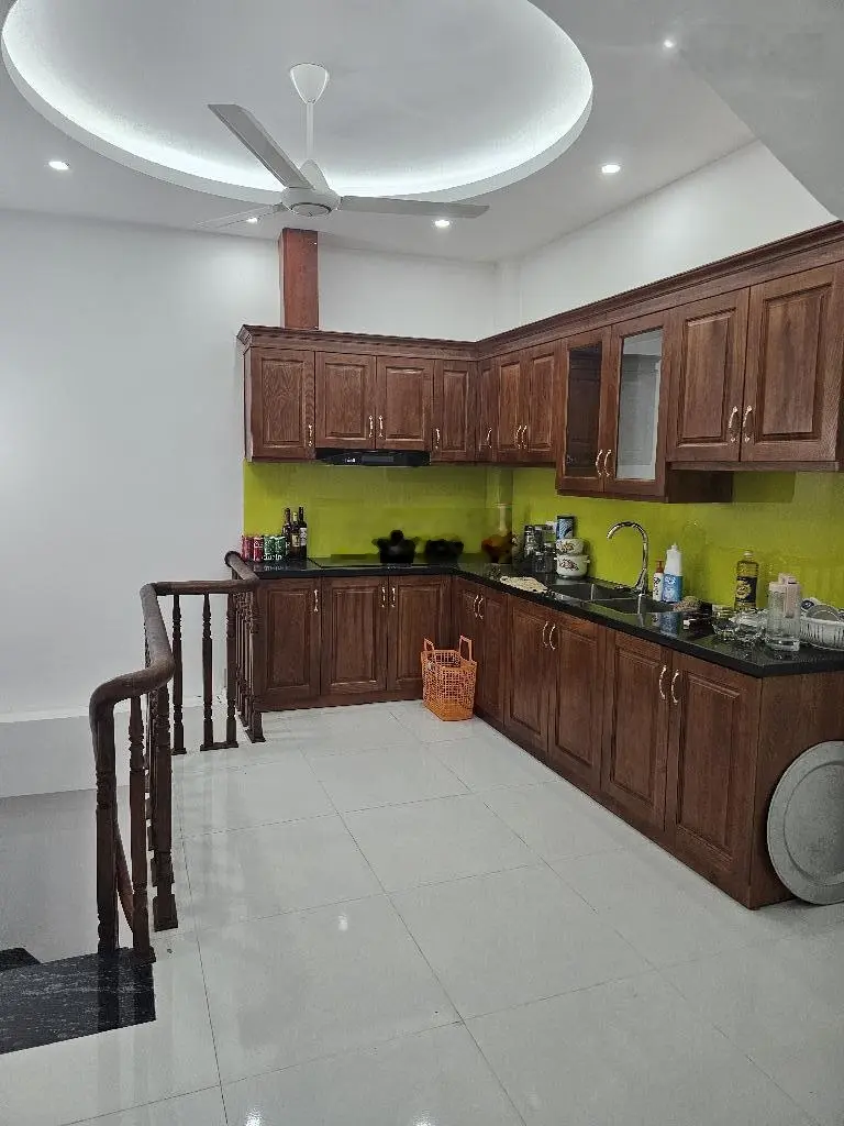 Bán nhà Bát Khối, Cổ Linh ô tô tránh ngõ thông kinh doanh tốt 44m2 x 5 tầng Gara ô tô đi bộ ra Aeon
