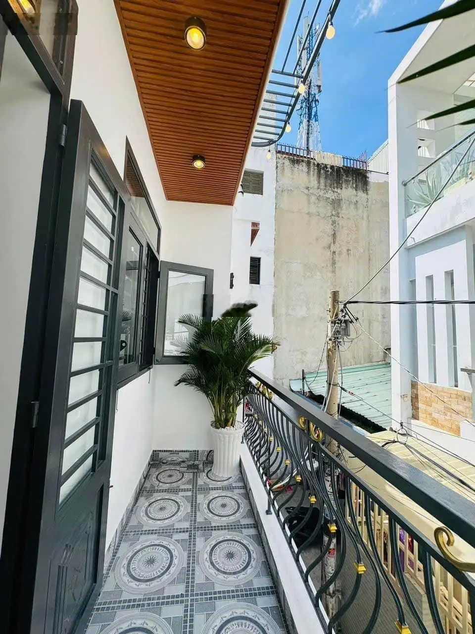 Bán nhà riêng tại Đặng Thùy Trâm Bình Thạnh - 40m2 - 2,2 Tỷ. Sổ riêng, HXH. Đang có HĐT 10tr/th