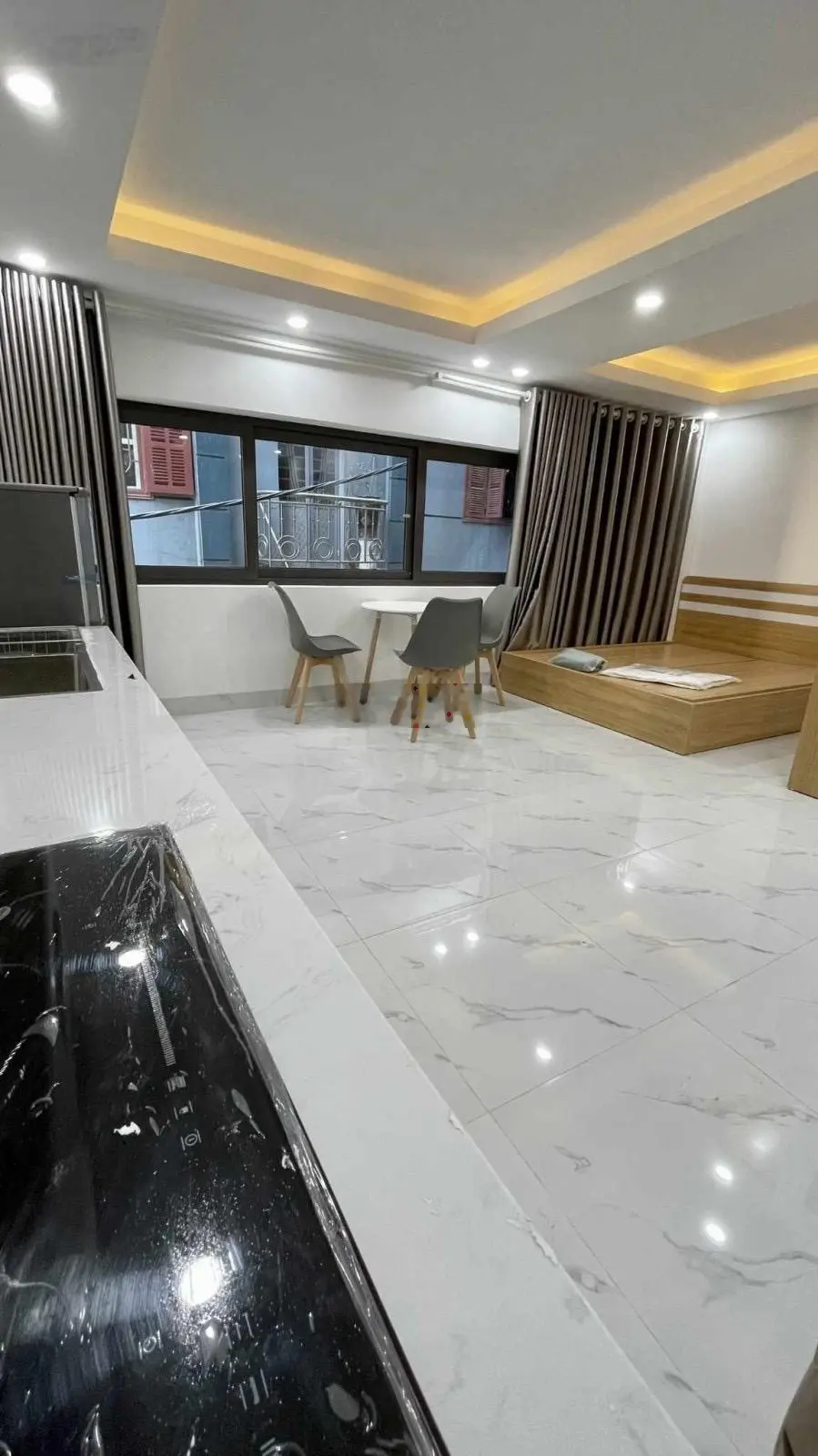 LÔ GÓC - DÒNG TIỀN 50TR/THÁNG - THANG MÁY - 10 PHÒNG KHÉP KÍN - 5M RA OTO TRÁNH