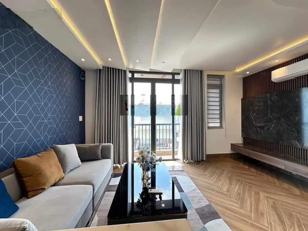 Bán nhà ngộp Trương Quyền-P6-Q3 đang cho thuê 29tr/th. DT 63,9m2 giá 4tỷ180, nằm sát CV Lê Văn Tám