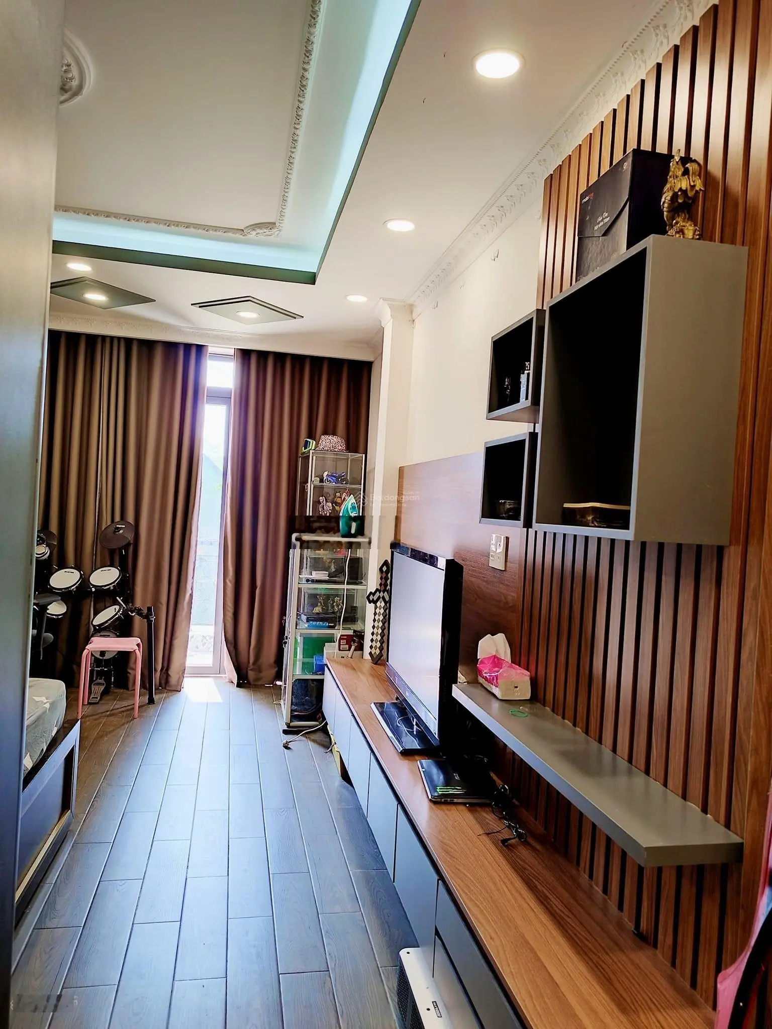 Nhà bán 86m2, Quận 7, xe hơi tận nơi nhà 3 tầng 4m x 21,5m nhỉnh 7 tỷ