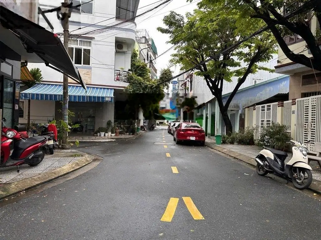 Chủ cần sang ngượng nhà 3 tầng kinh doanh giáp điện biên phủ, ô tô đậu đỗ trước nhà .