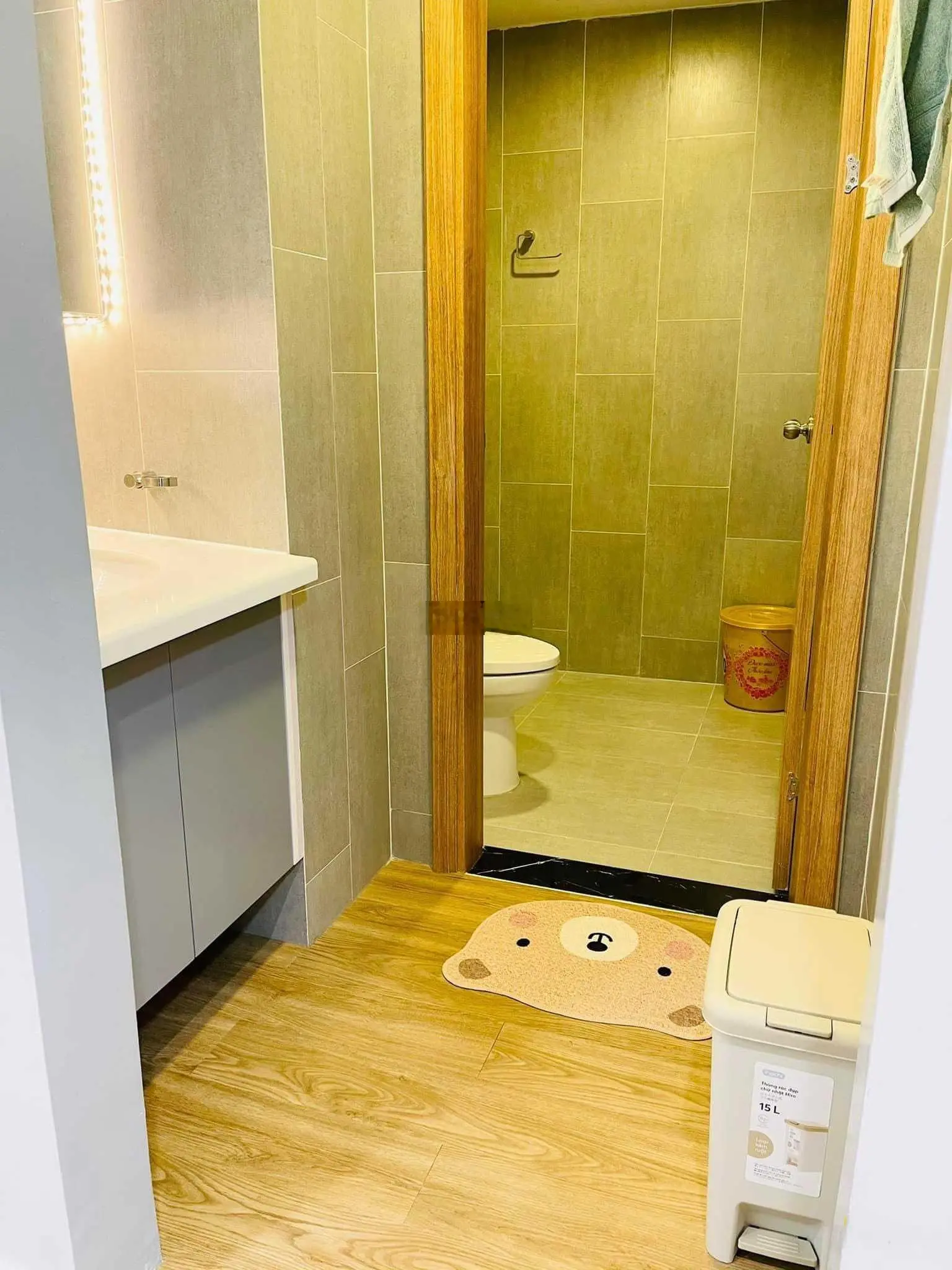 Cần bán căn hộ ngay trung tâm TP. Thủ Đức, 2 phòng ngủ đầy đủ nội thất, giá rẻ hơn thị trường