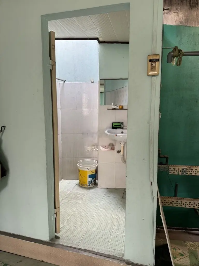 Nhà HXH 4x10,5 Nguyễn Thị Nhỏ 2PN 2WC P9 TB