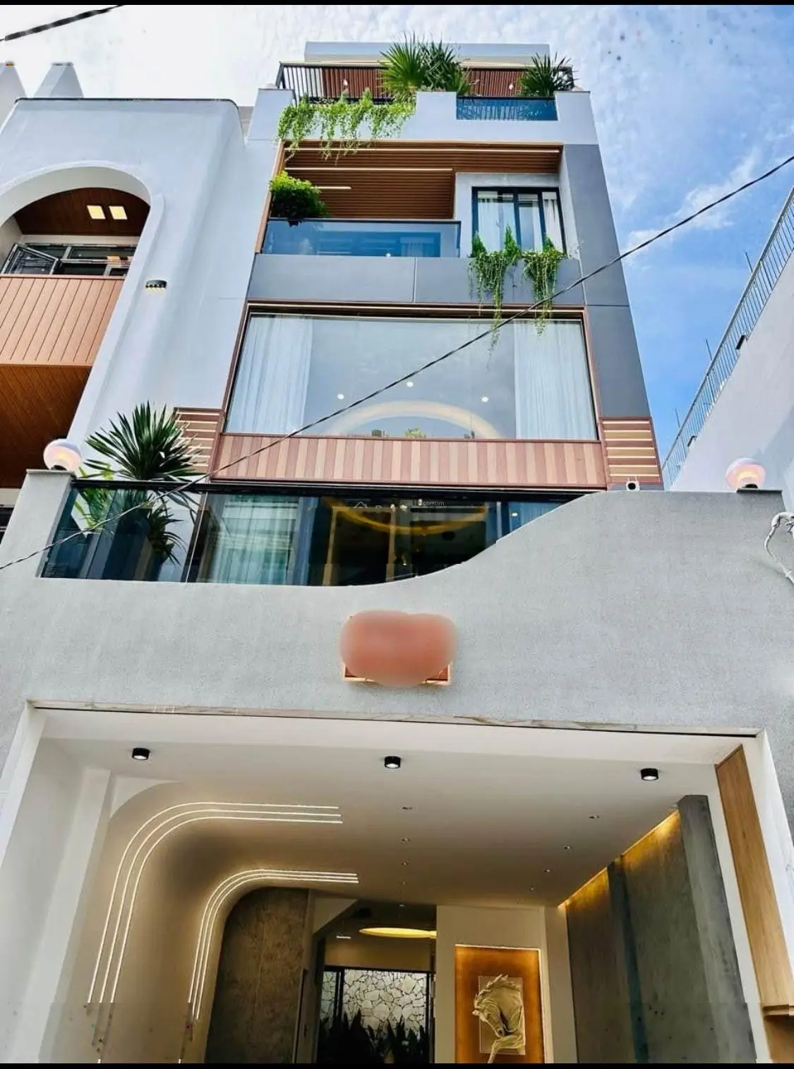 Bán nhà đẹp 3 tầng Đường Số 4, Hiệp Bình Phước, TP.Thủ Đức. Giá 4,72 tỷ/ 59,4m2 - Sổ sẵn, hoàn công