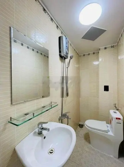 Nhà Quận 12 - 2 Lầu, 4 Phòng Ngủ, Giá 2 Tỷ 550 Triệu, Tiện Ích Đầy Đủ