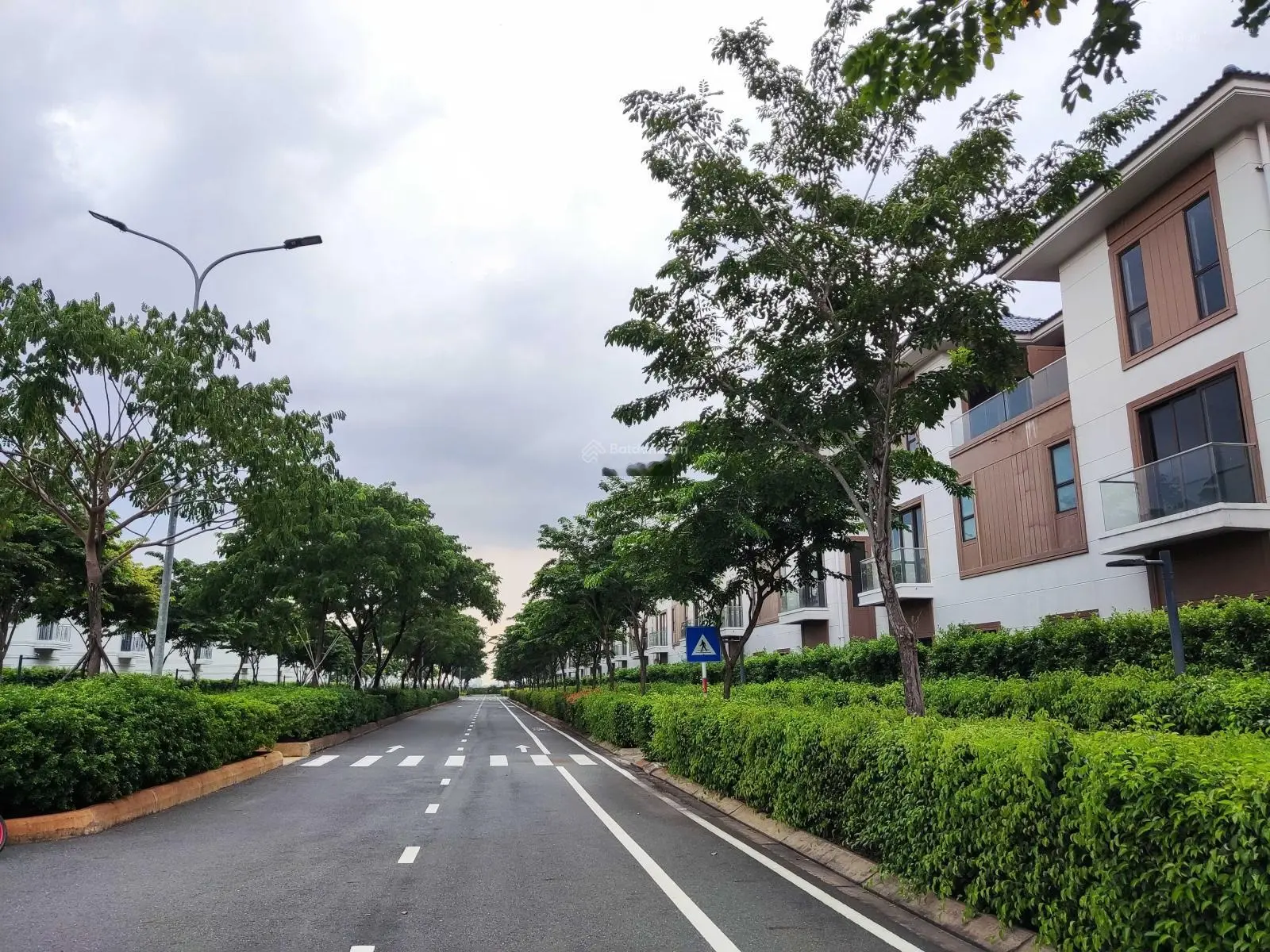 Bán nhanh BT song lập 2 mặt thoáng từ 12 tỷ, DT 210m, zone 8 full thuế phí. LH 0901 088 ***