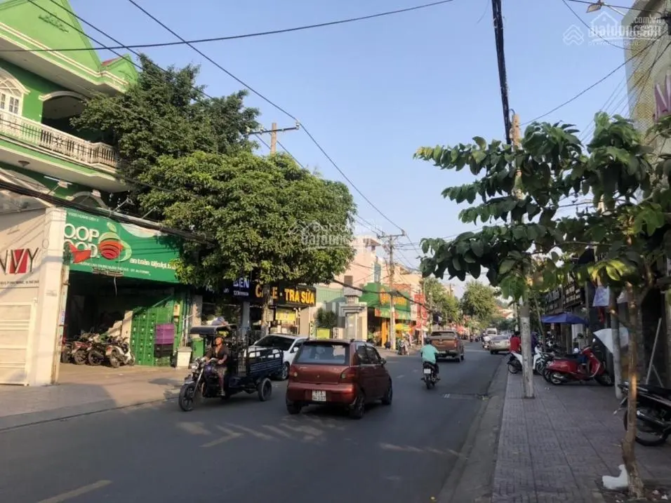 Nhà 2 lầu 2 MT Hàn Thuyên TĐ. DT 5,7 * 24,5 = 140m2. Gía 18,5 tỷ. TL