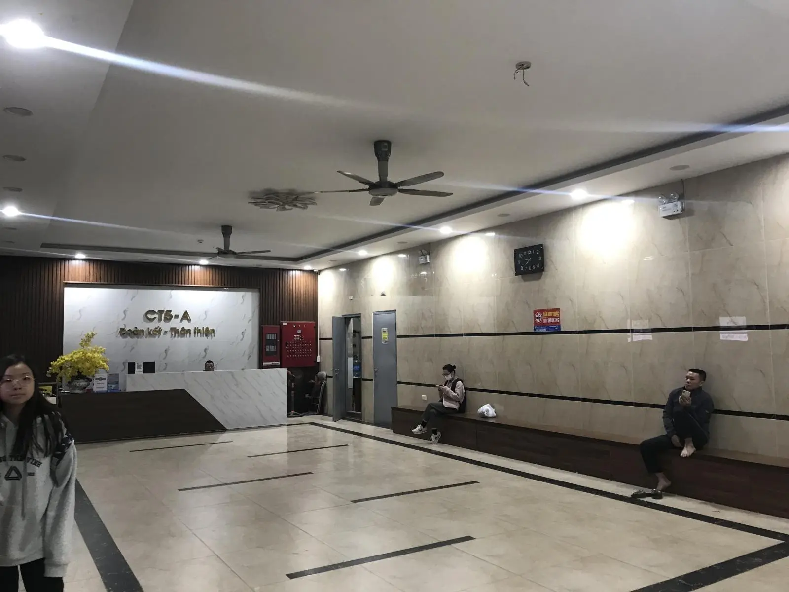 Giá rẻ! 5 tỷ hơn - Bán căn hộ chung cư CT5 KĐT Xa La - Hà Đông - 126m2 lô góc - Full NT - 3N, 2 Wc