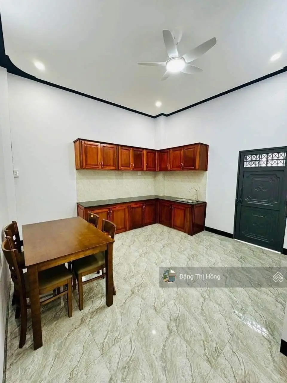 Nhà cần bán đường Lê Văn Lương ngay dưới chân cầu Rạch Tôm, ra UBND Nhơn Đức 2p, SHR, đang cho thuê