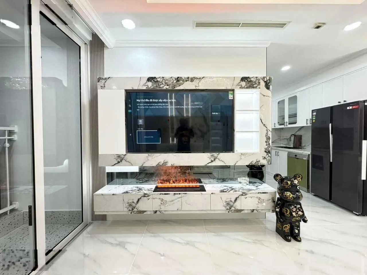 Chính chủ cần bán gấp 3PN nội thất sang xịn, tòa Landmark 1, Vinhomes Central Park