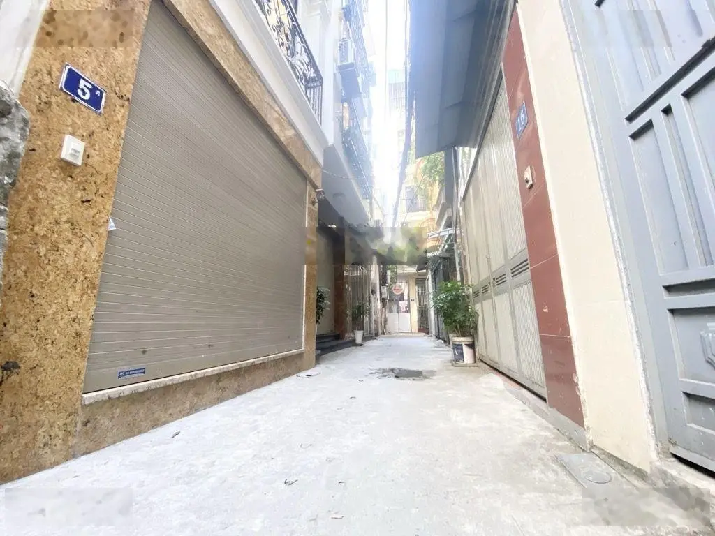 Nhà mới kinhkoong đón tết phố hoa lư 42m, 5 tầng, giá 8,15 tỷ, ngõ to, gần phố, thoáng trước sau.