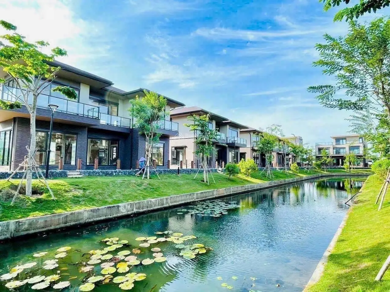 Hàng hiếm biệt thự kênh đào tại khu đô thị Waterpoint, 41,7 triệu/m2, DT: 468 m2
