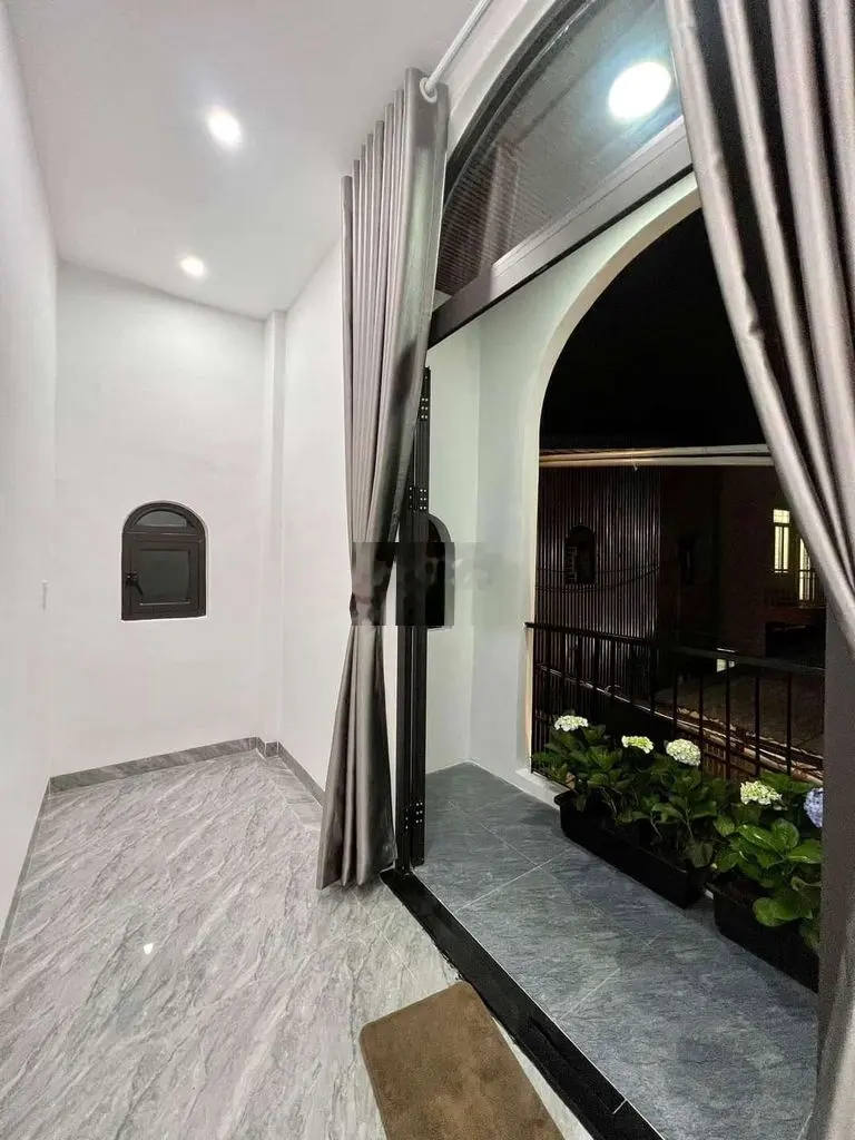 Bán nhà 3 tầng 2 mặt kiệt 4m Ông Ích Khiêm, Hải Châu