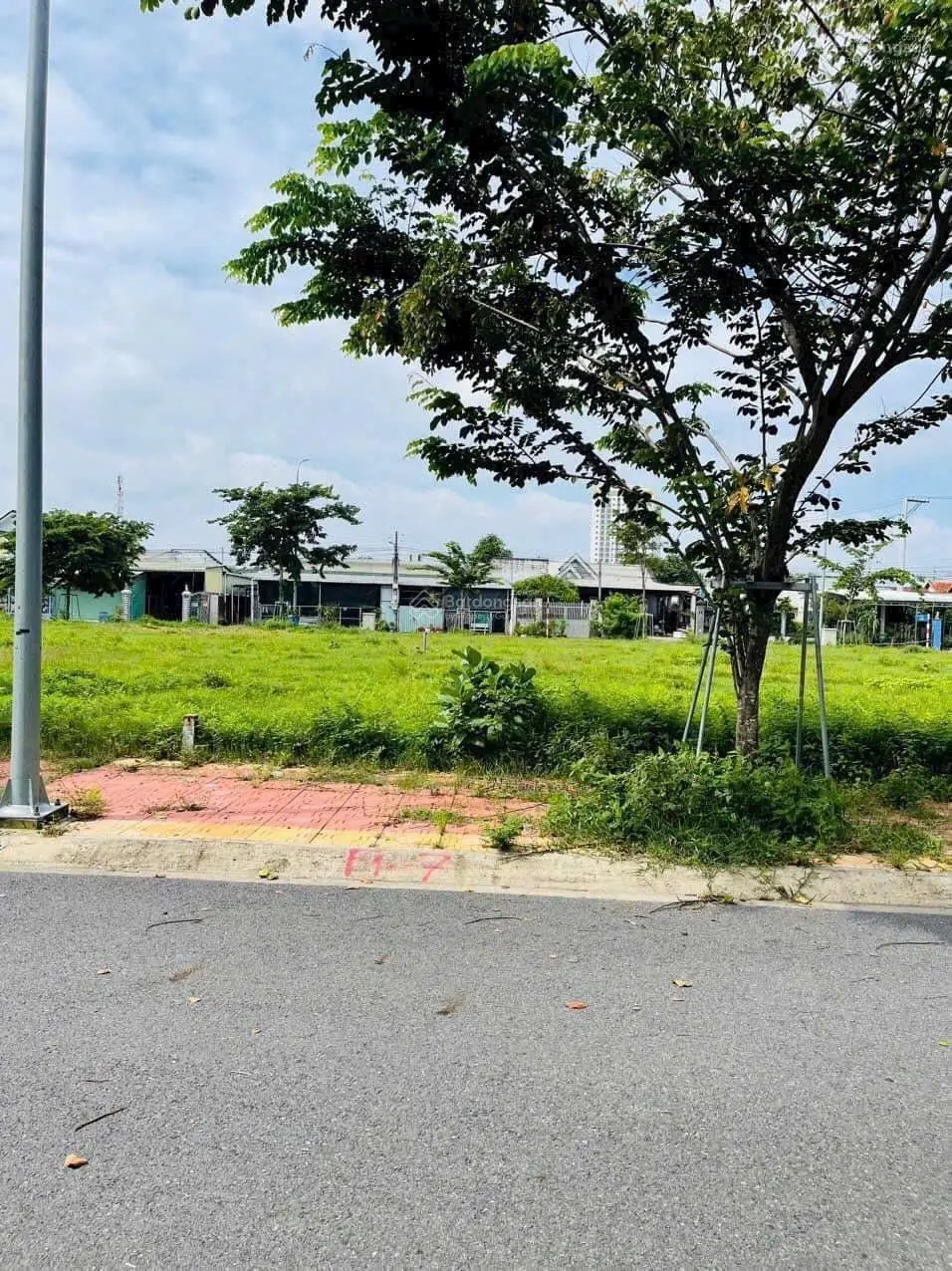 Sỡ Hữu Ngay Đất Mặt tiền đường ngay phường phú mỹ thủ dầu một giá 800Triệu/100M2 full thổ cư Sổ Sẵn