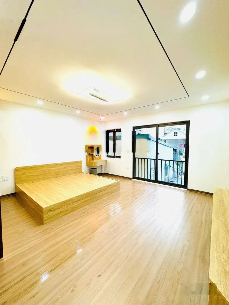 Bán nhà đẹp thang máy nguyễn văn cừ long biên hà nội 50m2