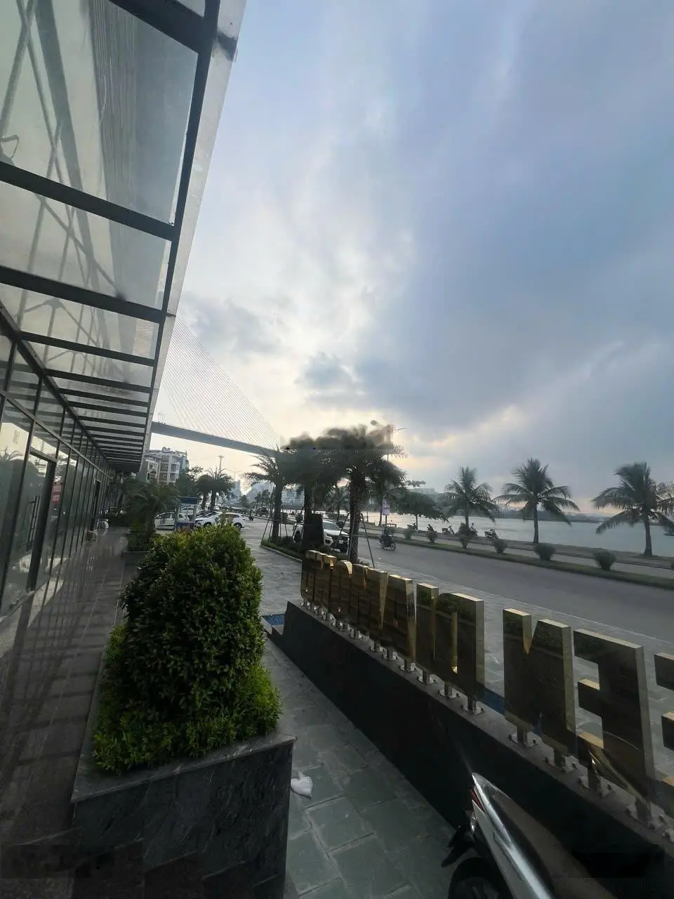Bán shophouse mặt biển Yết Kiêu, Hòn Gai, Hạ Long, Quảng Ninh