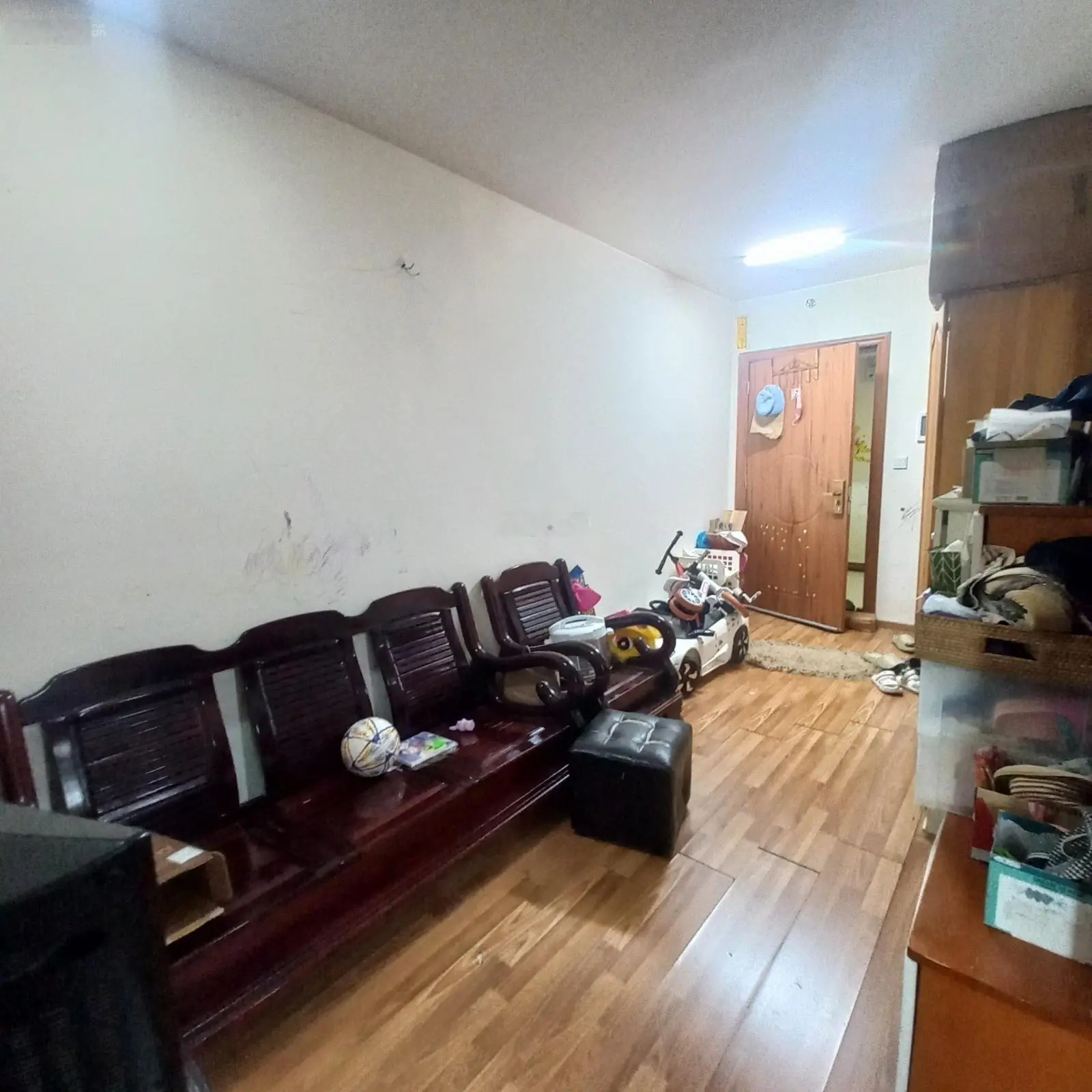 Sổ đỏ chính chủ! Căn 2 ngủ 70m2 tại chung cư 89 Phùng Hưng, giá 2.65 tỷ LH 0362 594 ***