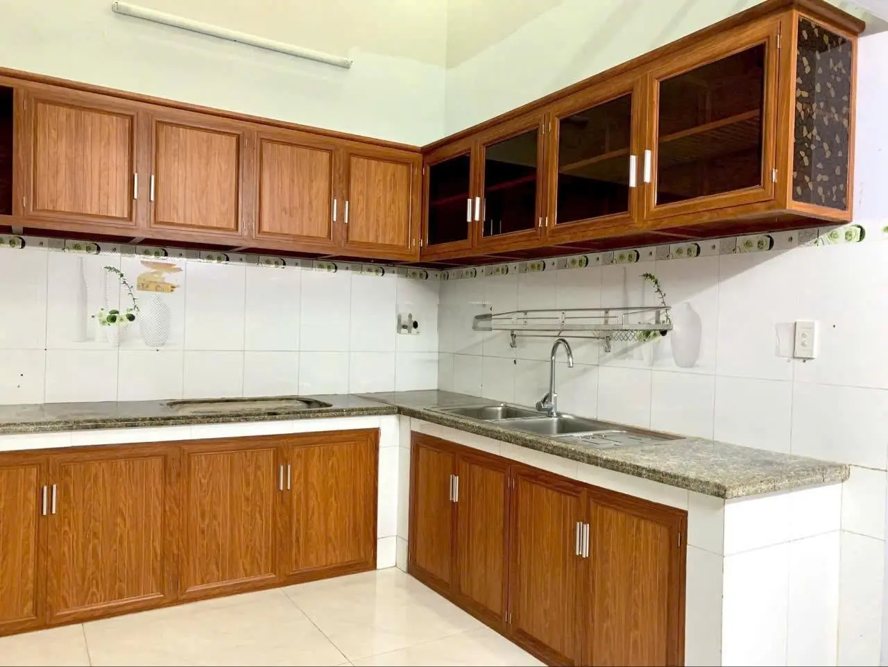 Bán nhà mới 100% cực đẹp Trần Hưng Đạo, P5, Quận 5, hẻm 3m thông cách mặt tiền 20m, ngay trung tâm