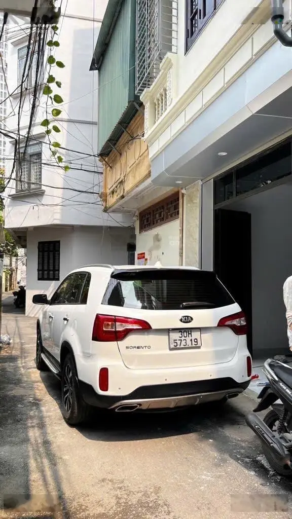 Siêu đẹp-Bán nhà Dương Nội 55m2, 5 tầng thang máy, ô tô qua cửa, cách 1 nhà ra mặt phố. Giá 9.8 tỷ