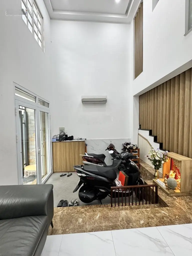 Khu nhà giàu Nguyễn Trọng Tuyển, 62m2, ngang 6m, tặng full nội thất, 7 tỷ nhỉnh
