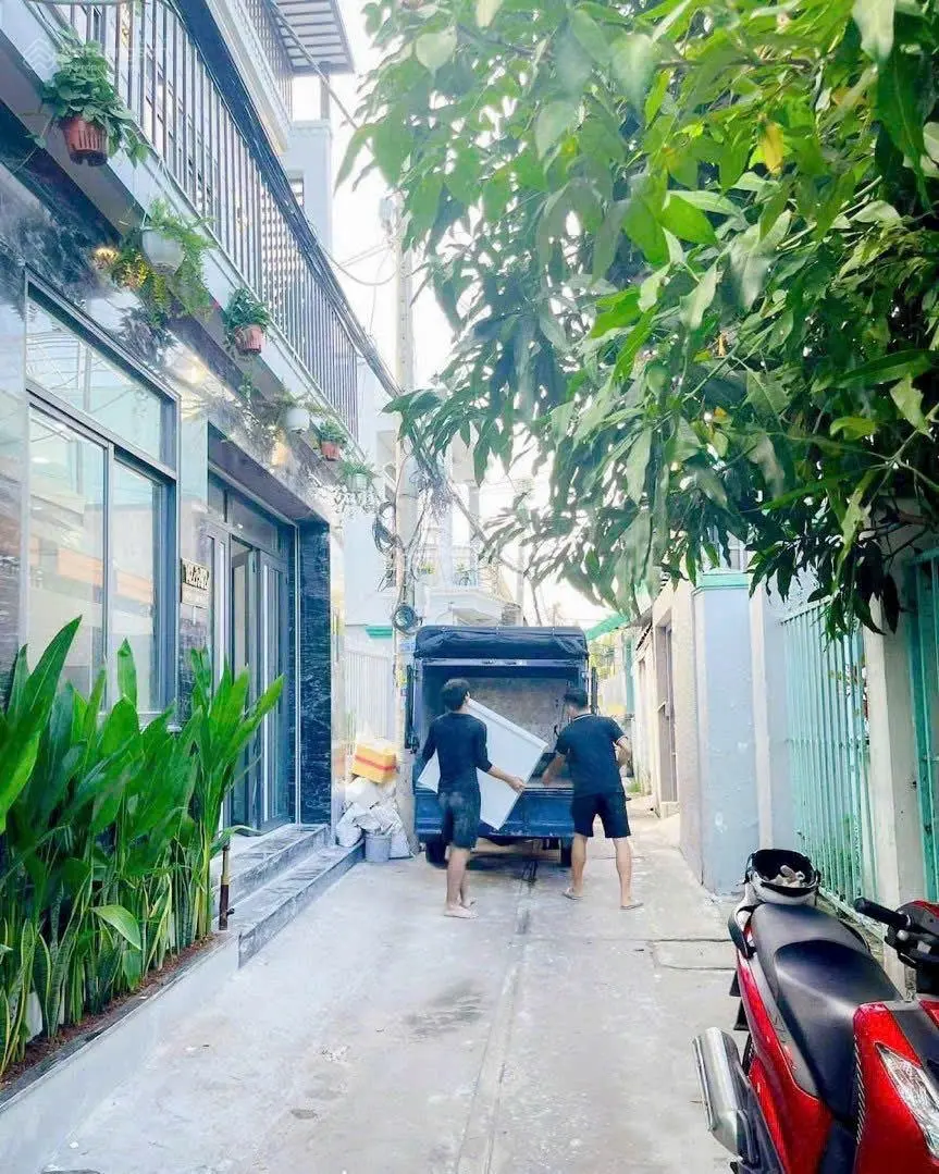 Bán Nhà đẹp y hình 1trệt, 1lầu, 2PN 4,65 tỷ hẻm xe hơi 1422 đ.Huỳnh Tấn Phát, phường Phú Mỹ, Quận 7