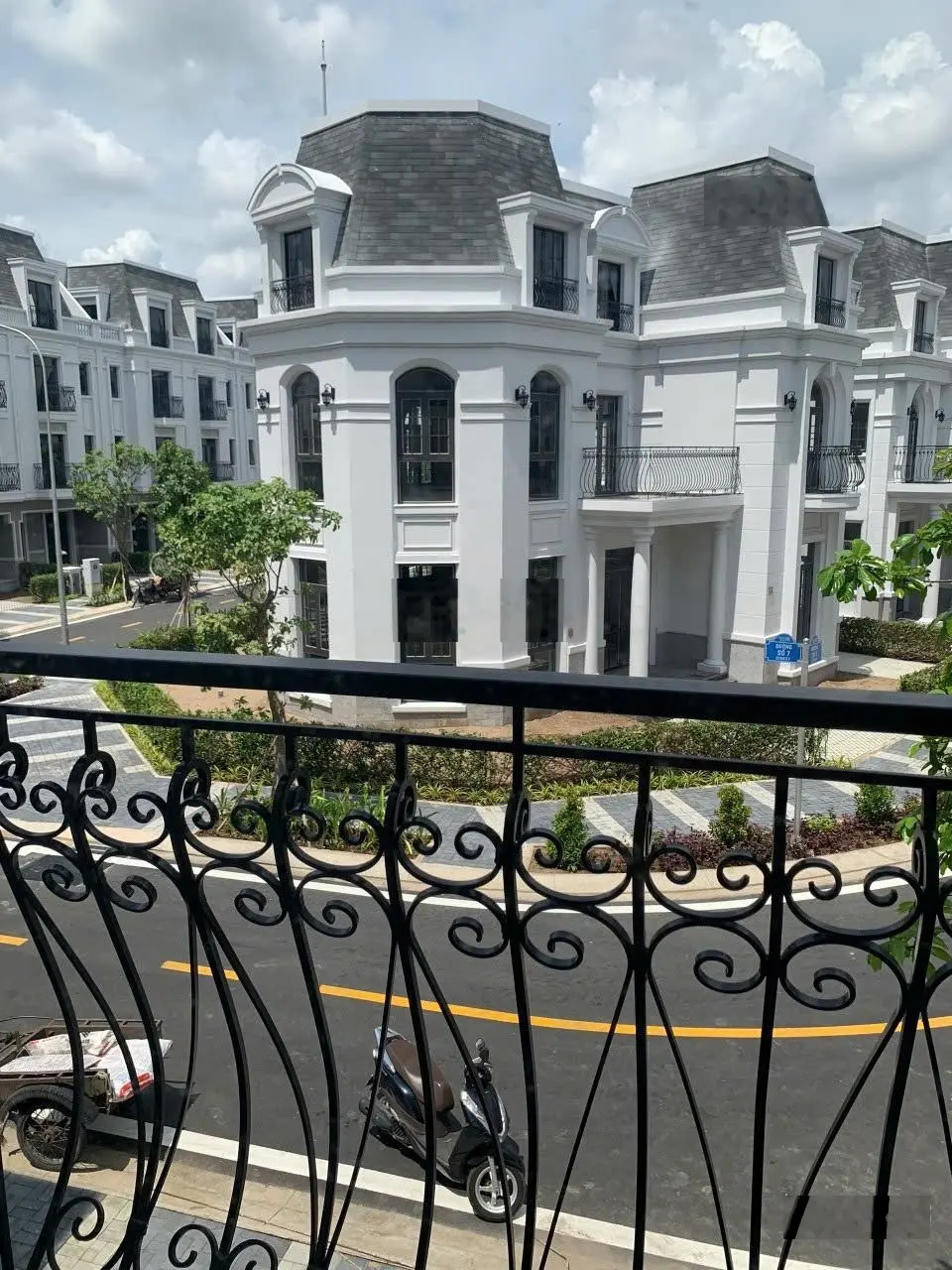 Gấp bán căn liên kế Amelie Villa Phú Mỹ Hưng, TH2, 120m2, giá thương lượng mạnh. Gọi Hiền xem nhà.
