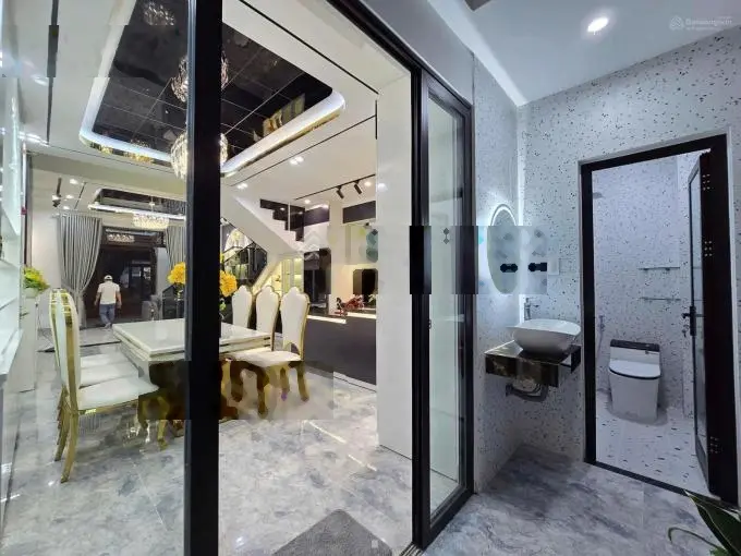 Bán nhà đẹp giá rẻ gần chợ bình chánh bình chánh đang cho thuê 9tr/tháng 1 trệt 1 lầu 3 pn 3wc
