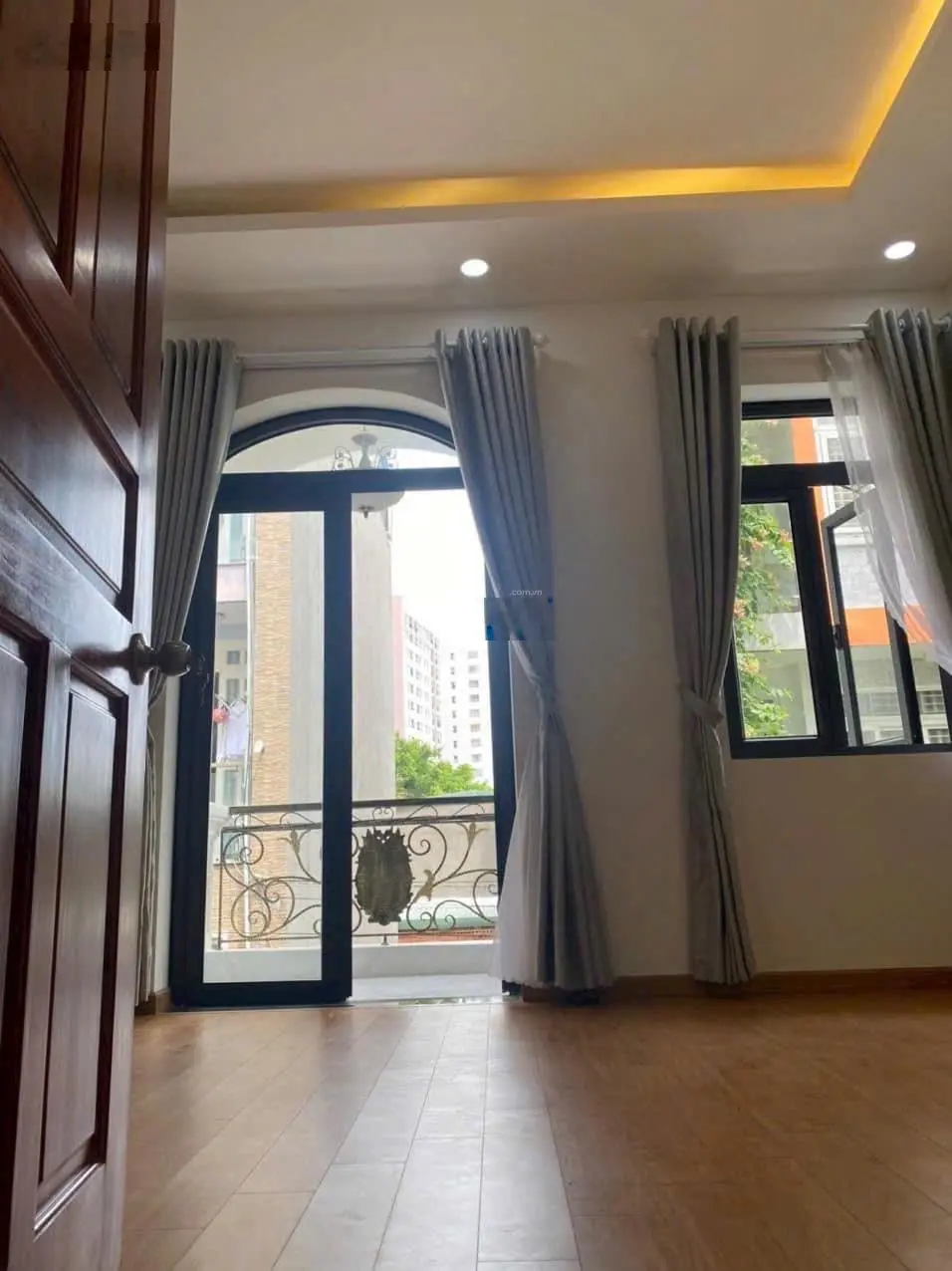 Cần bán căn nhà 1 trệt 2 lầu sân thượng, đường số 22 linh đông , khu dân cư đồng bộ đường 5m