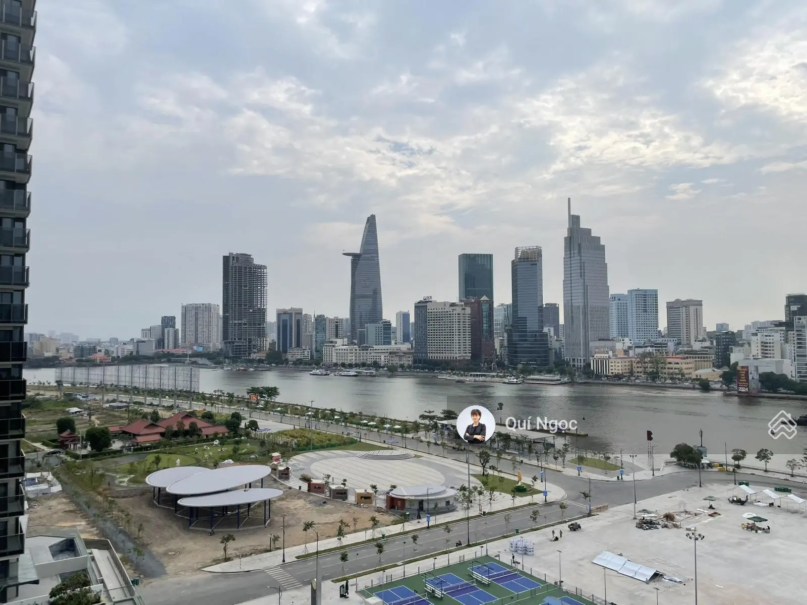 Metropole bán 3PN Opera thang máy riêng, view trực diện sông Q1