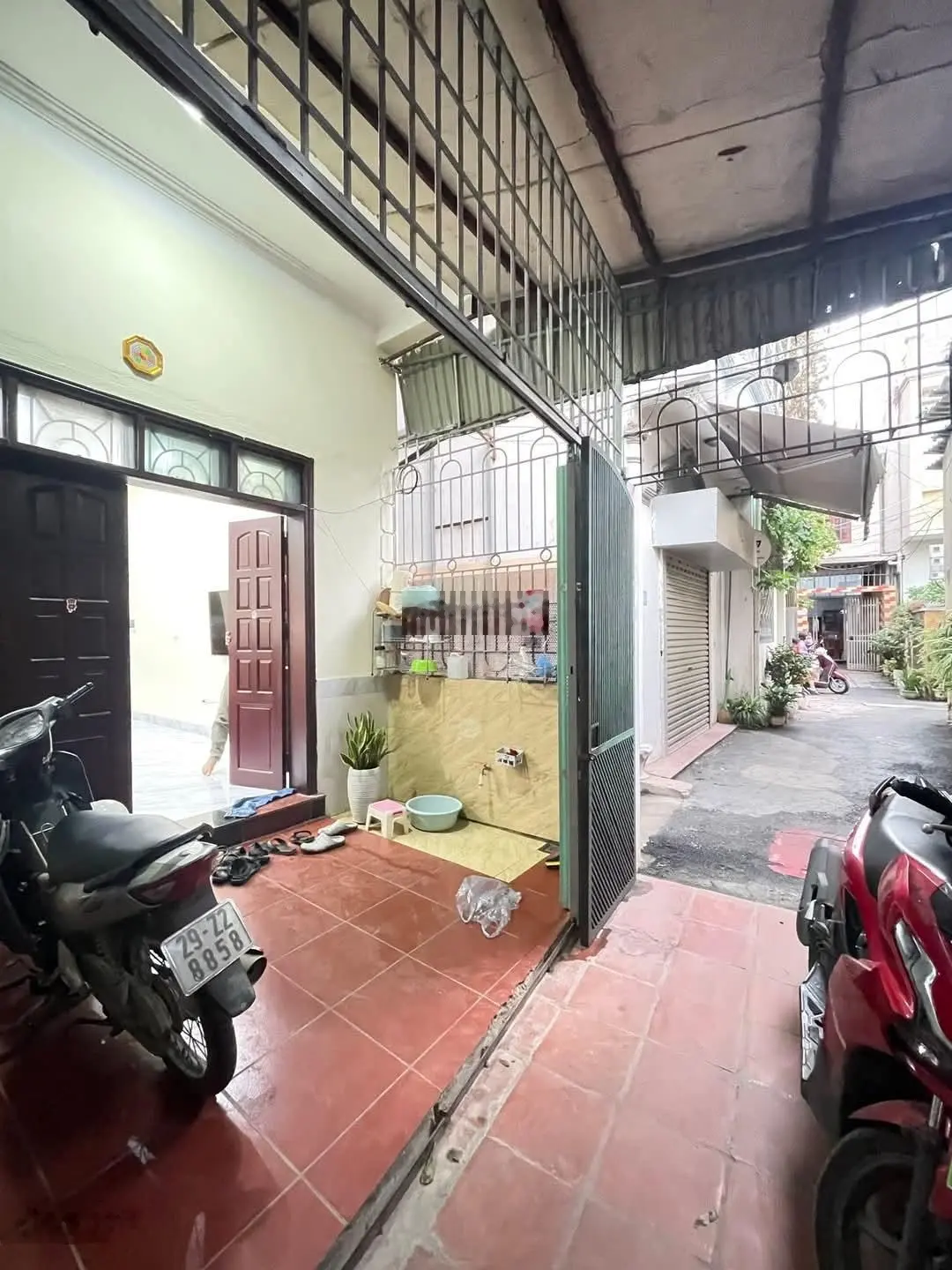 Bán nhà cổ nhuế. 58 m2, 3 tầng, lô góc, cách mật phố ô tô tránh kinh doamh 30 m, giá 8.2 tỷ