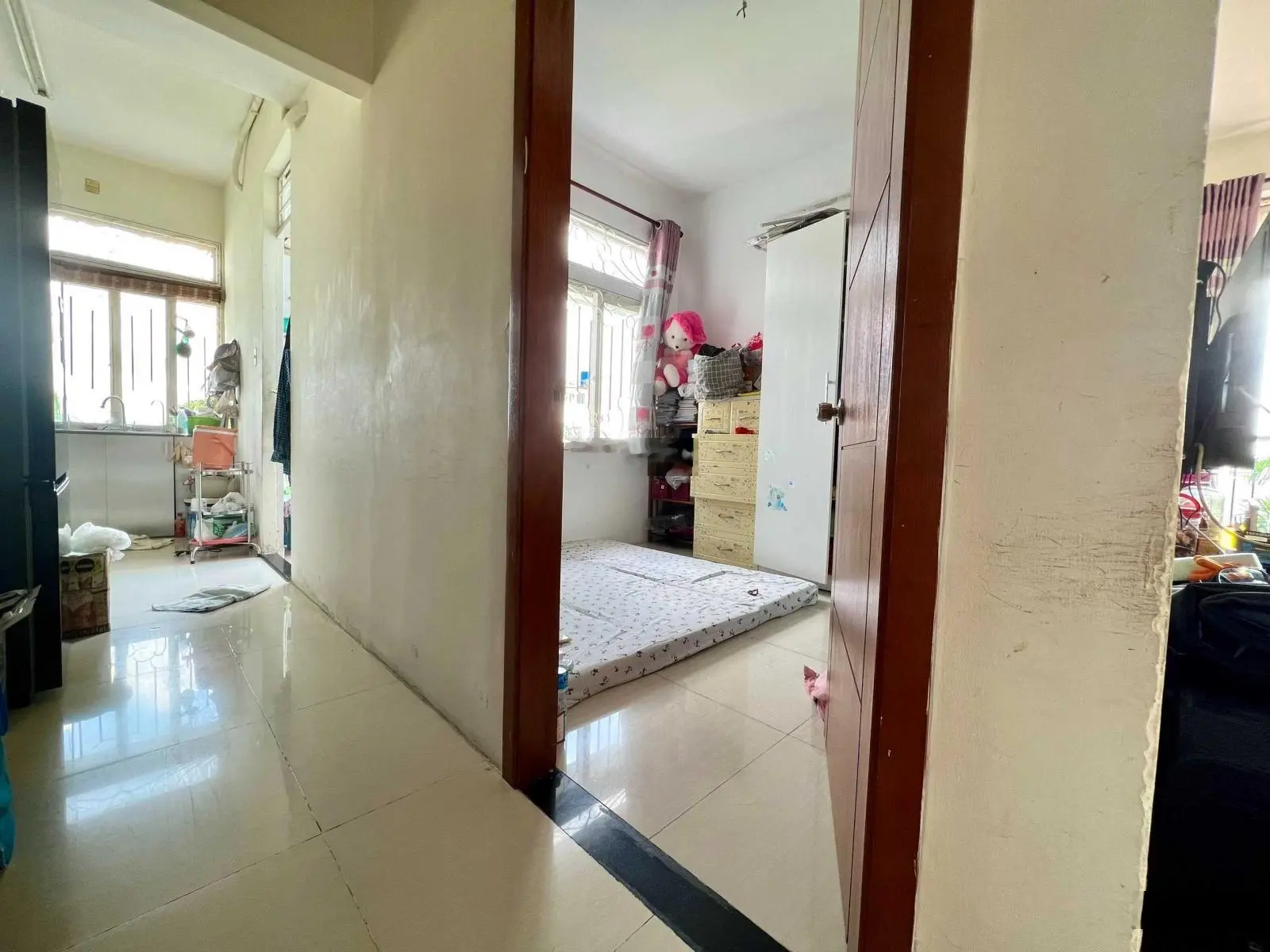 Chính chủ cần tiền bán chung cư 312 Lạc Long Quân Sổ hồng rồi giá 2,61 tỷ