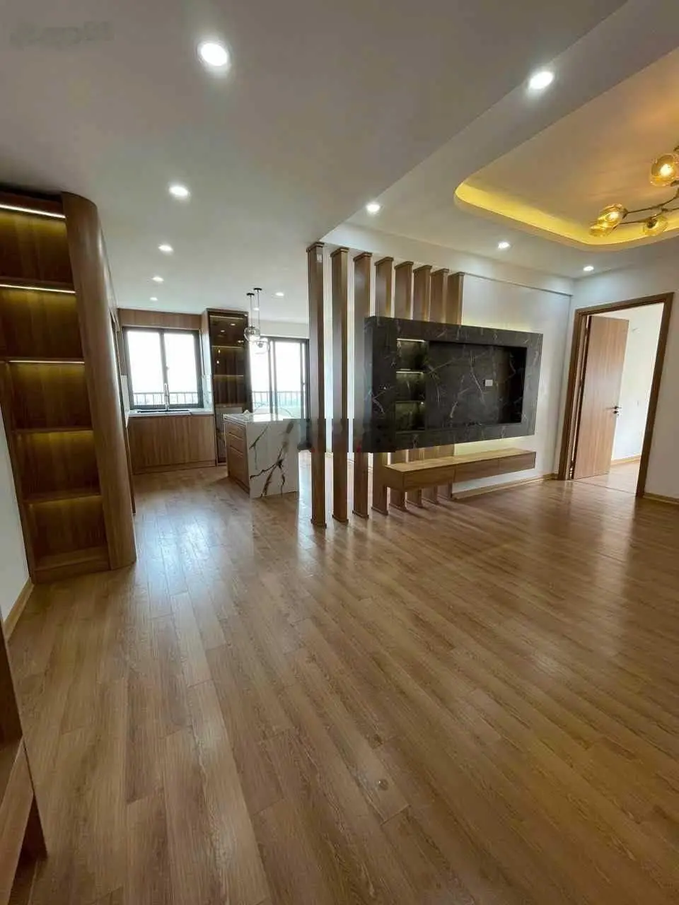 Em cần bán căn hộ Nơ1B Bán đảo Linh Đàm. DT 73m2 2PN 2VS. LH 0986 341 ***
