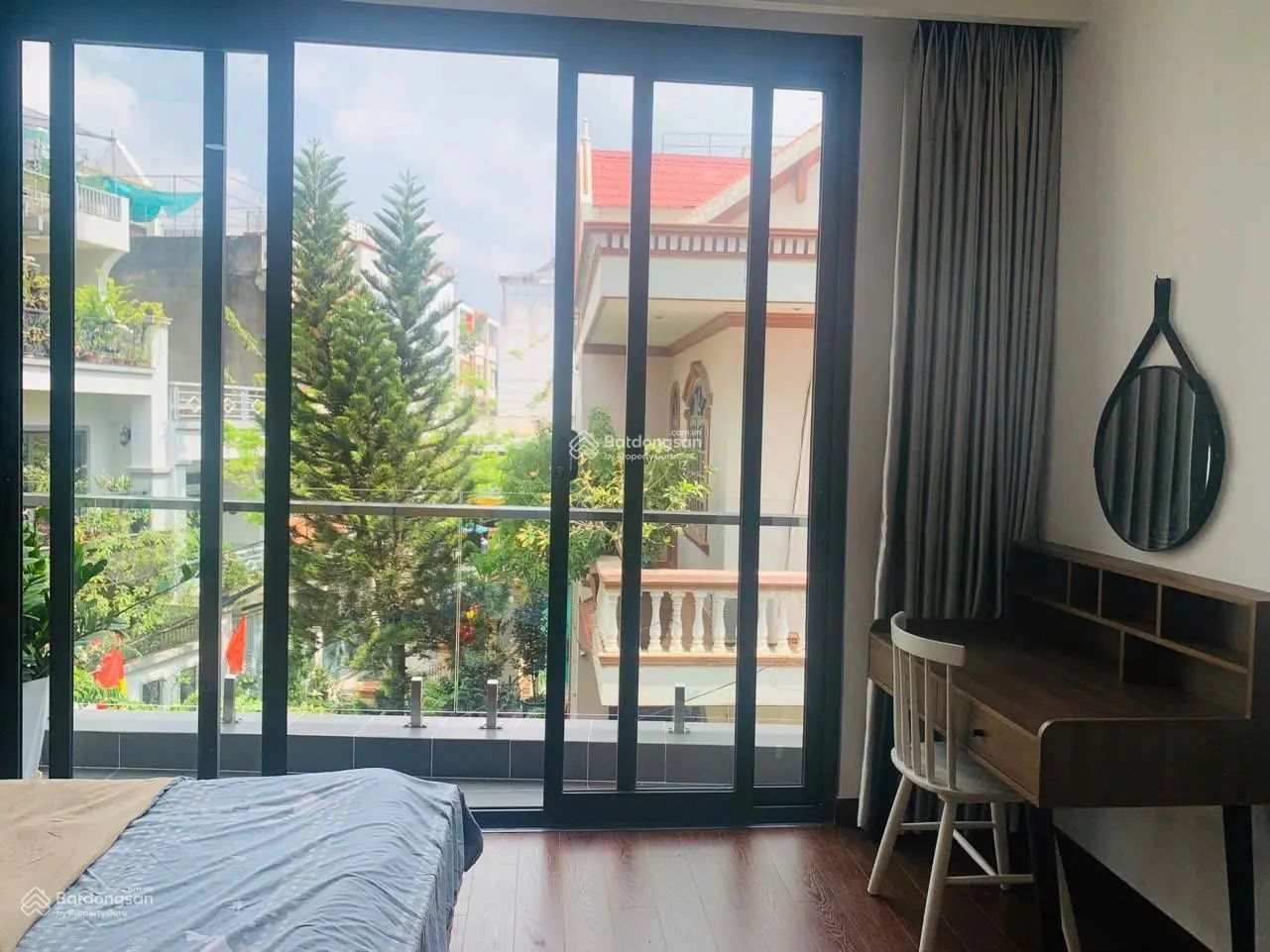 Xe hơi tránh ngủ nhà - có thang máy - nguyễn văn đậu - ngang khủng 6m - 4 tầng - 65m2 - 11.5 tỷ tl