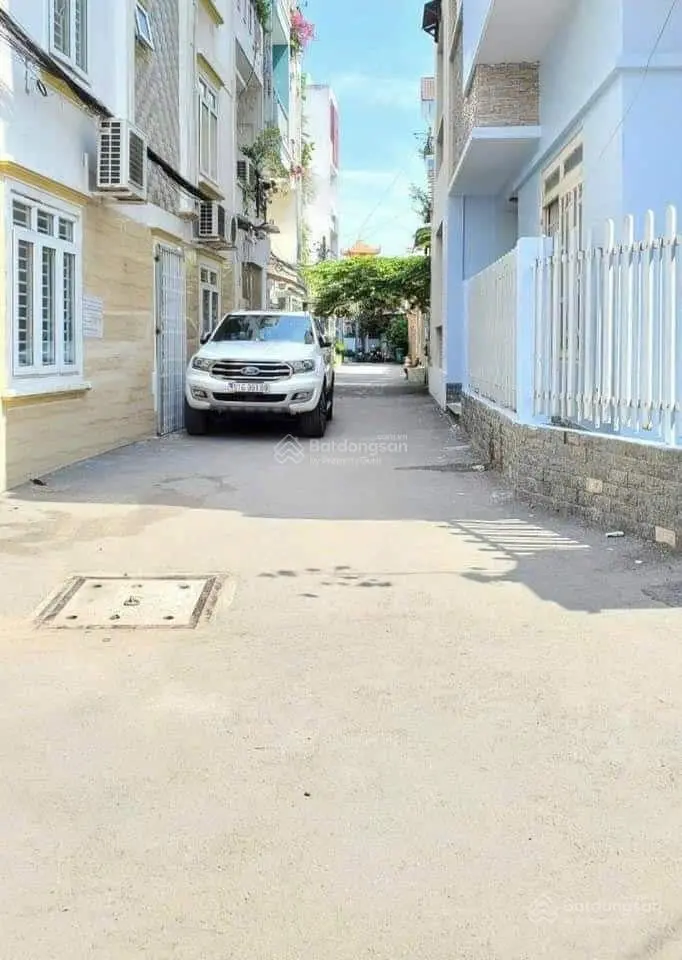 Bán nhà q2, lê văn thịnh , 57m2 , hẻm 6m , 3 tầng , nhỉnh 6 tỷ