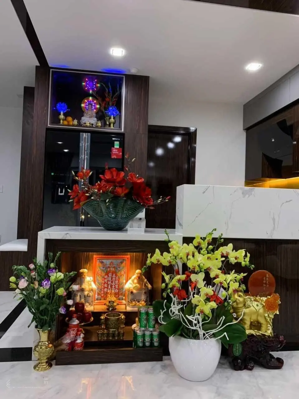 BÁN CĂN HỘ XI GRAND COURT , QUẬN 10 , DT : 110M2 , 3PN, 3WC . GIÁ 8TY, Có Sổ .Lh: 0907 909 *** Hùng