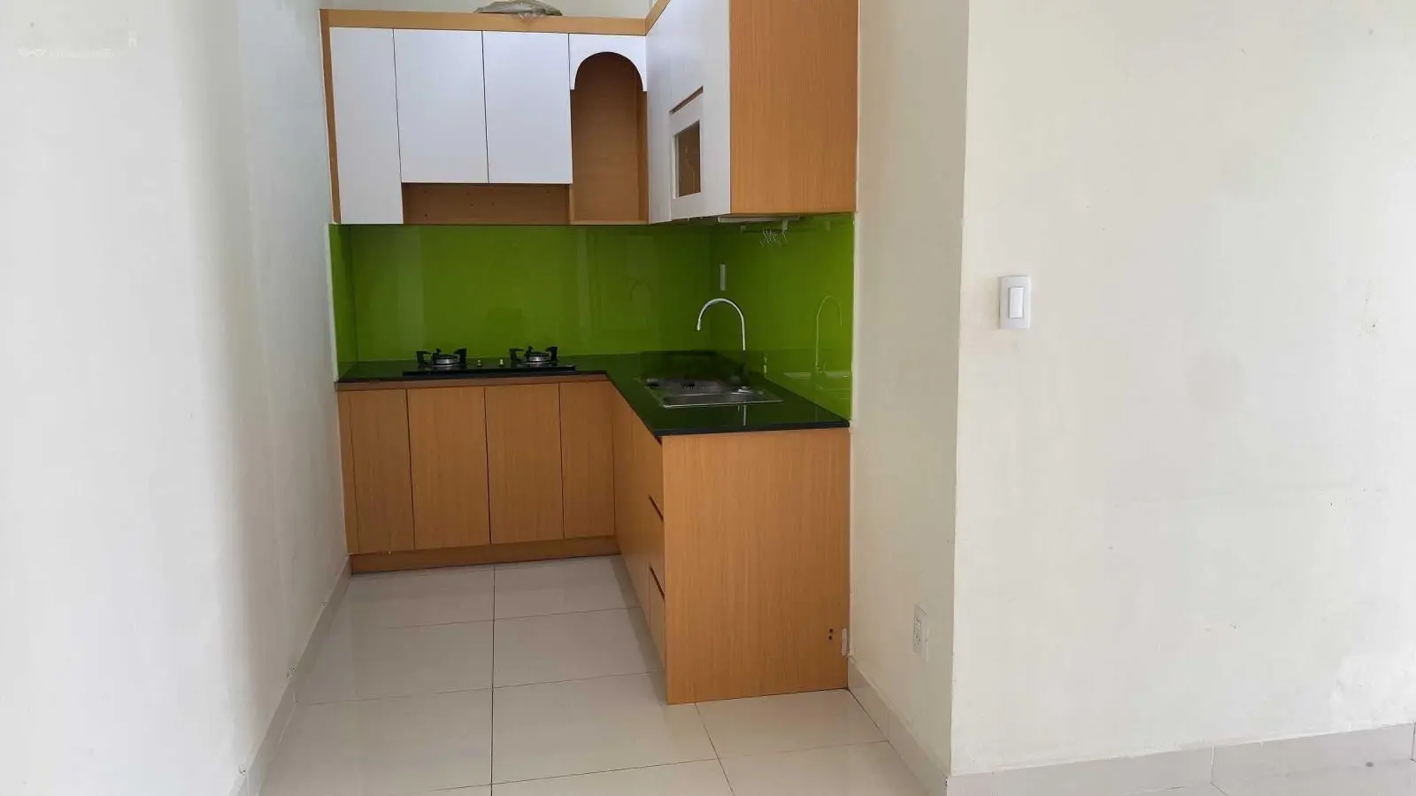 Cần bán nhanh CH Green Town Bình Tân 72m2-2PN-2WC có ban công thoáng mát giá 2,380 tỷ,LH 0987 003 ***