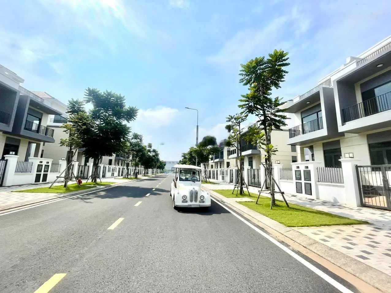 Bán nhà phố Aqua City 6.6 tỷ gồm VAT, DT 8x20m