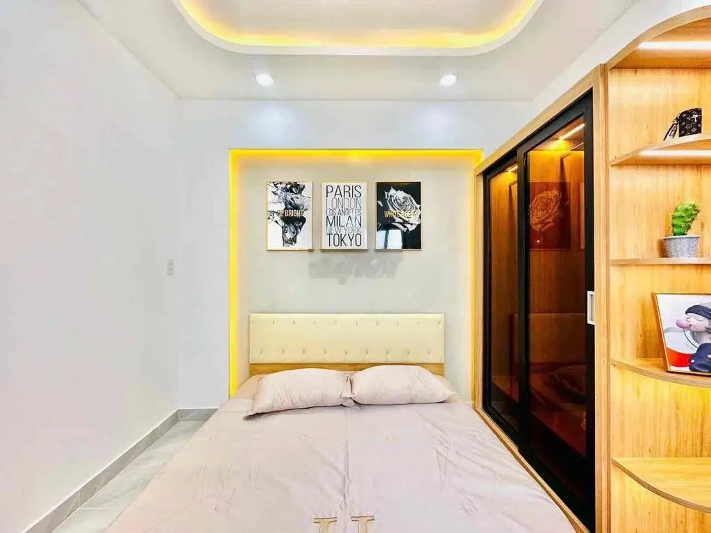 Nhà lầu 3 phòng ngủ giá 1.1 tỷ đường 6m cách chợ Lái Thiêu 500m