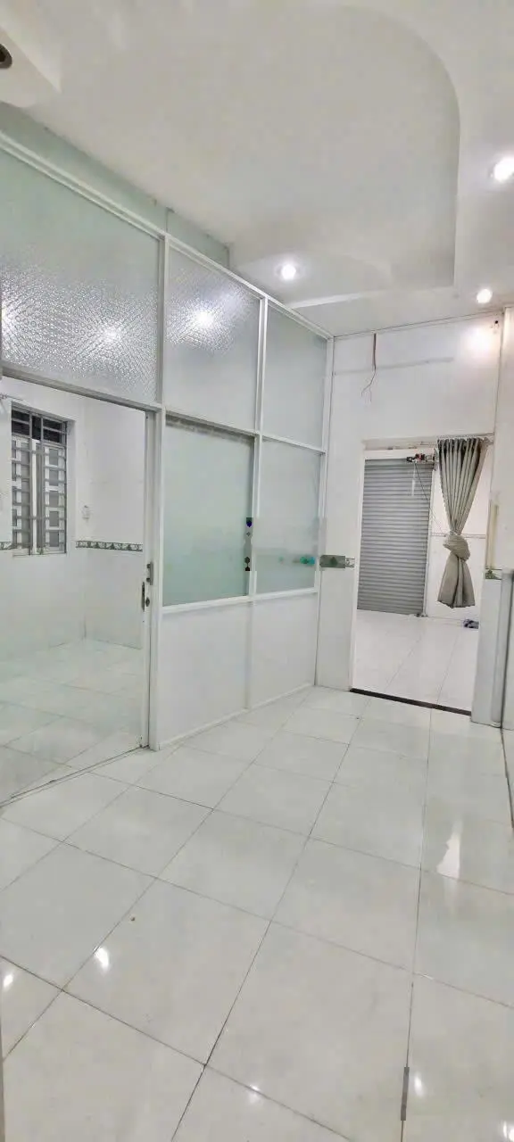 Bán nhà trung tâm Biên Hoà ~70m2 góc 2 mặt tiền, gần bánh kem Siu Siu giá chỉ 1,99 tỷ