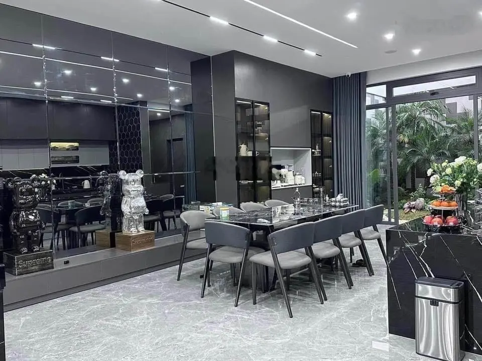 Siêu cấp đặc biệt biệt thự mini sân vườn 90m2 đường Hoa Đào. Sổ riêng