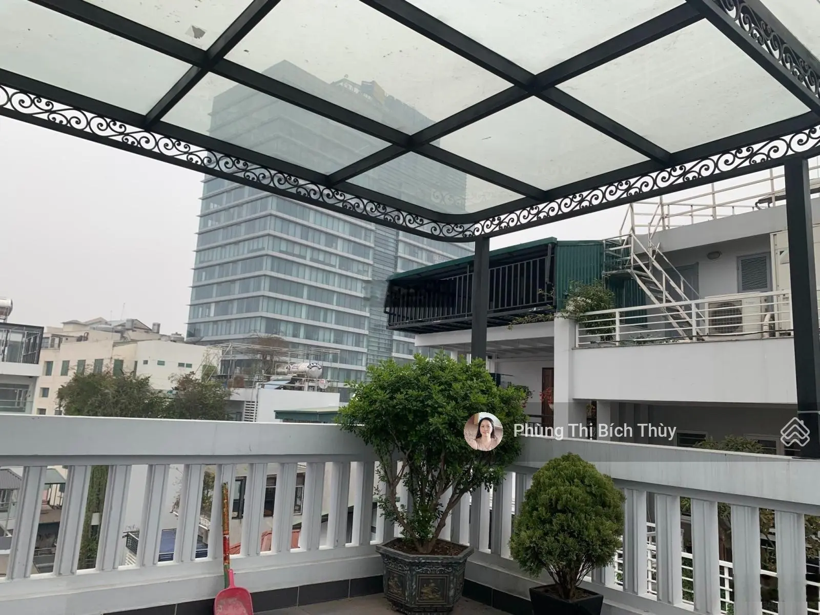 Chính chủ cần tiền bán gấp, giá rẻ nhất khu nhà 4 tầng - ô tô vào nhà - KD - phố Lạc Trung - HBT