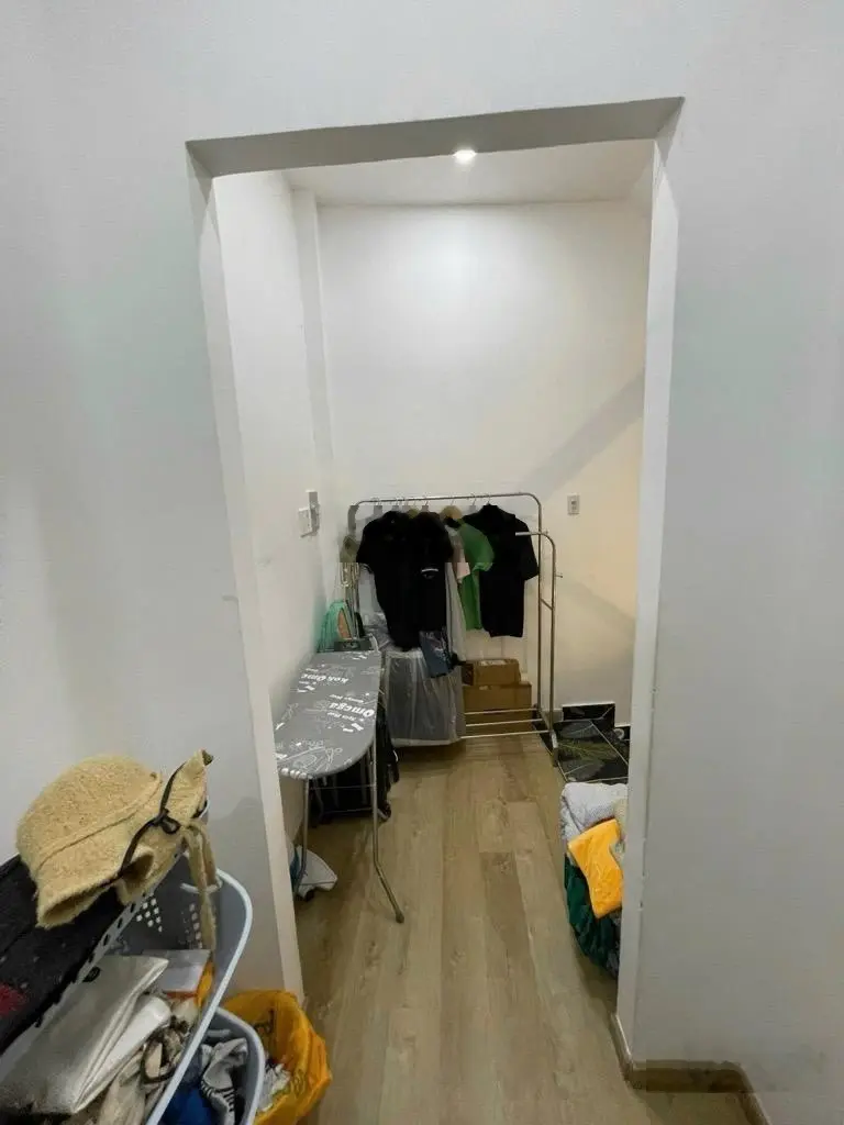 Cực phẩm q4 dt 50m2, xe hơi ngủ trong nhà - 4 tầng nhà mới - chỉ 7.59 tỷ