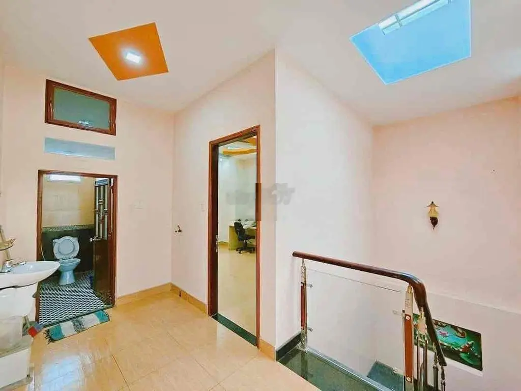 ngộp mạnh giảm 700 tr bán nhà phố ,tp .thuận an-sát bên tp.thủ đức